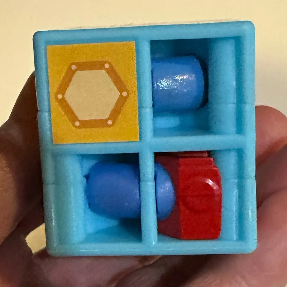 LIL MCDONALDS PLAY PLACE AREA TOY TINY MINI HAPPY MEAL BOX 3 & UNDER W/ STICKERS